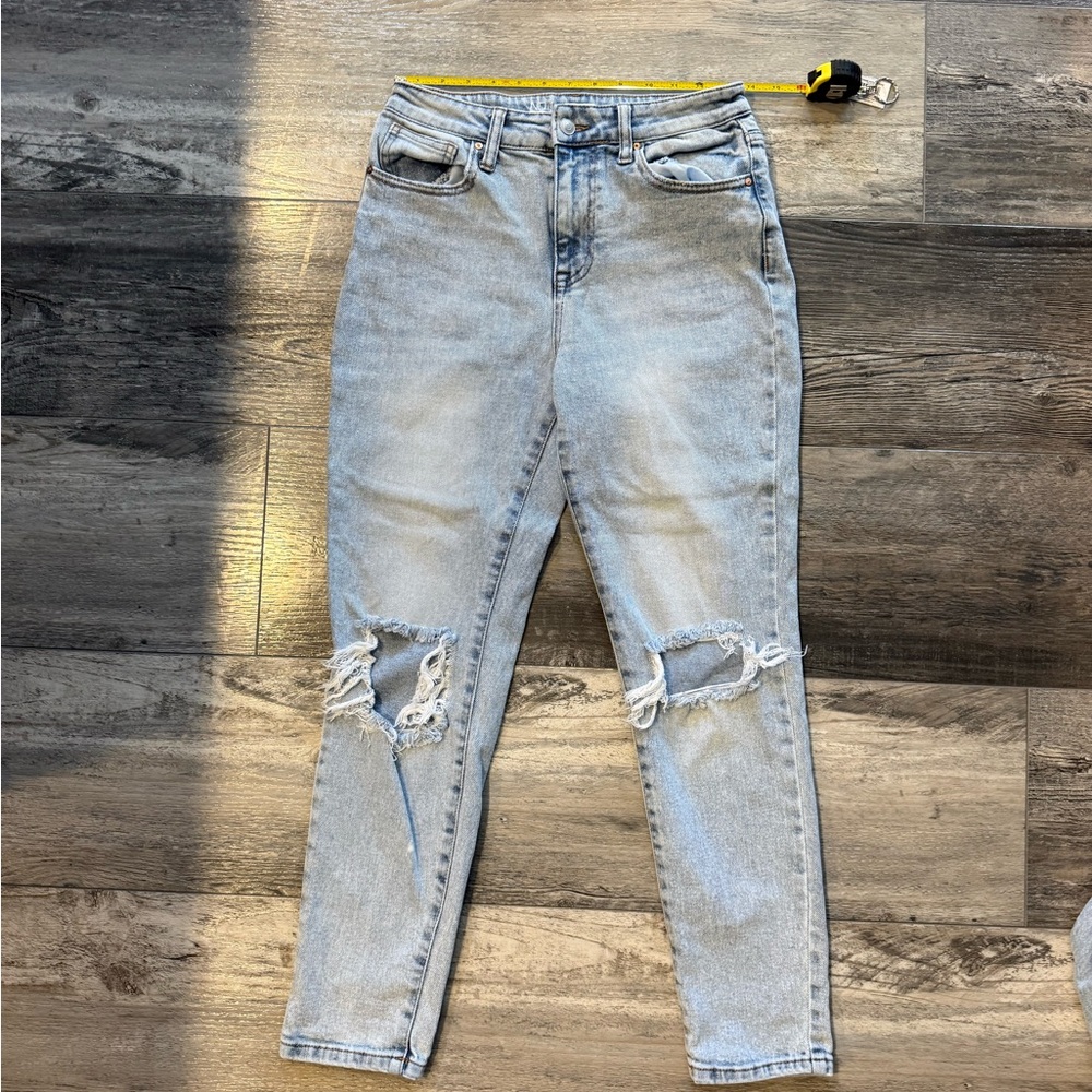 No Boundaries Light Blue Ripped Cropped Jeans